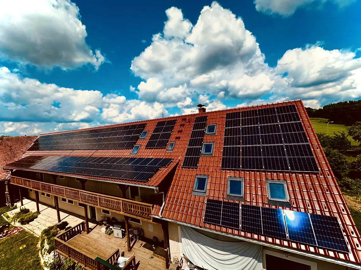 Fotovoltaická elektrárna na rodinném domě